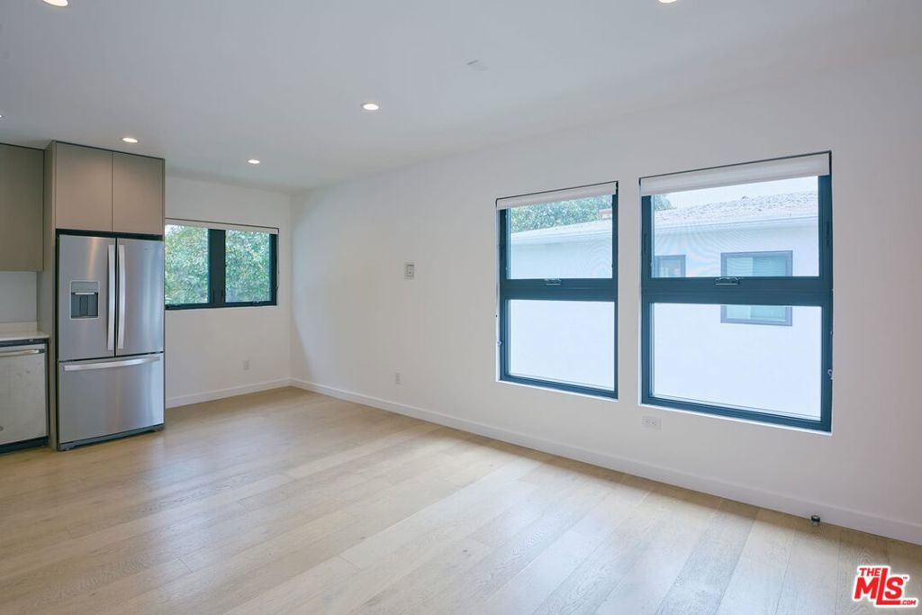 11785 Gateway Boulevard 6 Property Photo 16
