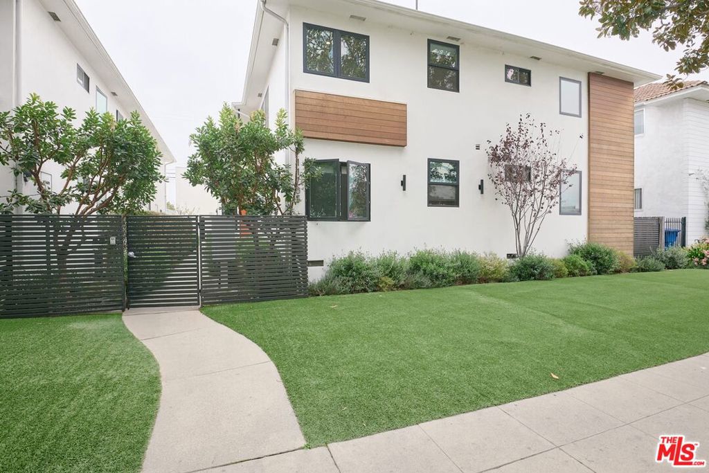 11785 Gateway Boulevard 6 Property Photo 21
