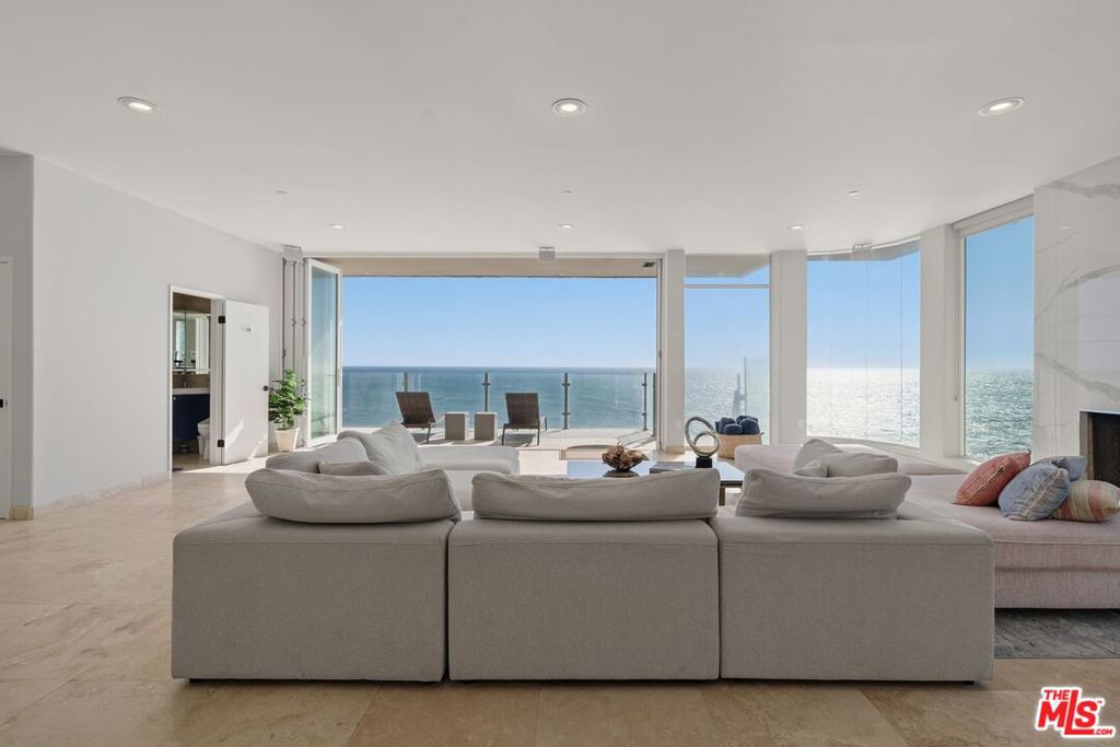 11344 Pacific Coast Highway Property Photo 2