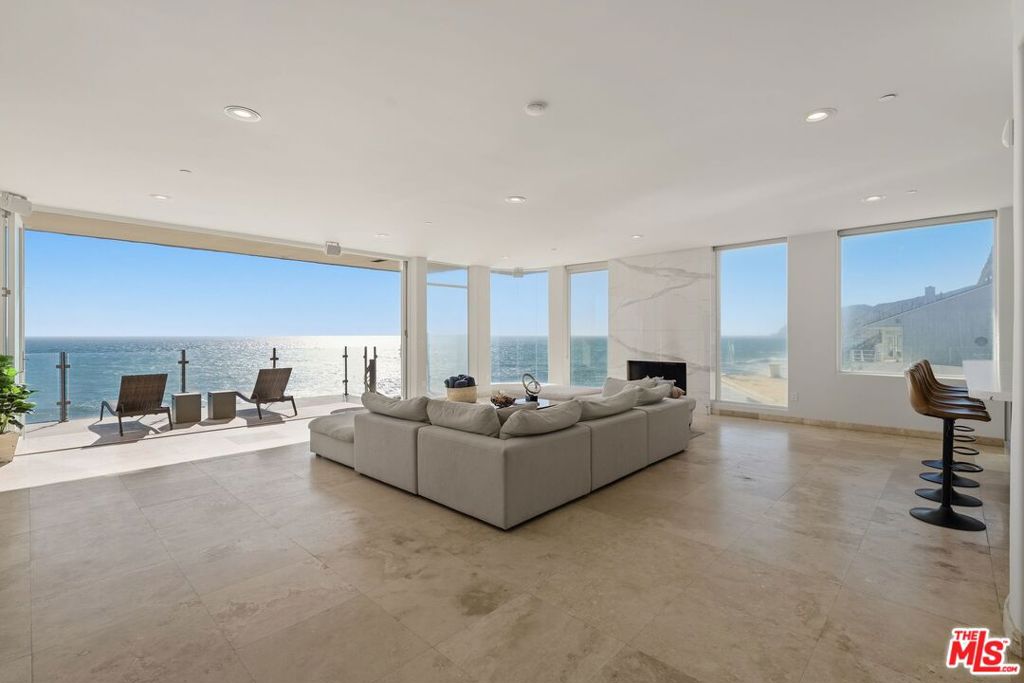 11344 Pacific Coast Highway Property Photo 3