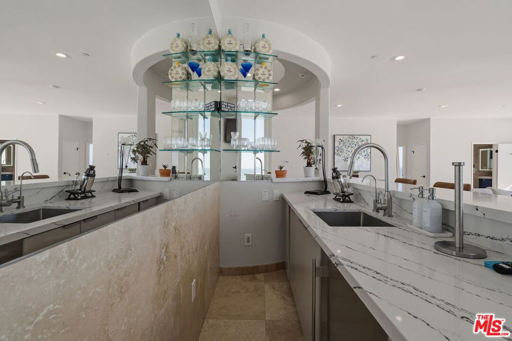 11344 Pacific Coast Highway Property Photo 6