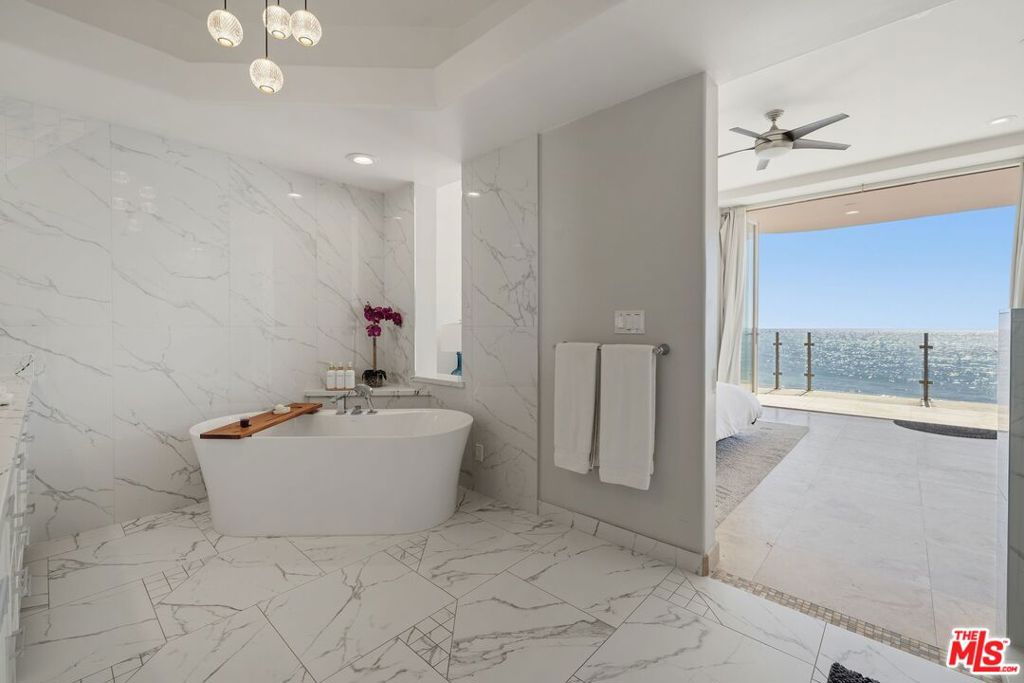 11344 Pacific Coast Highway Property Photo 25