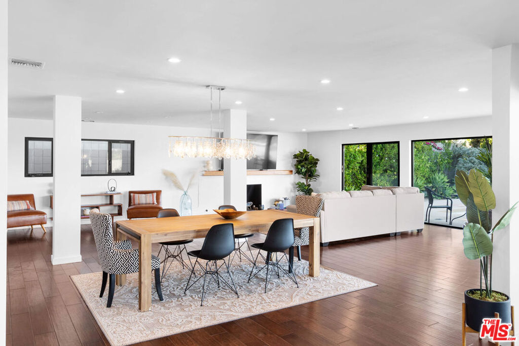 3235 Steven Drive Property Photo 6