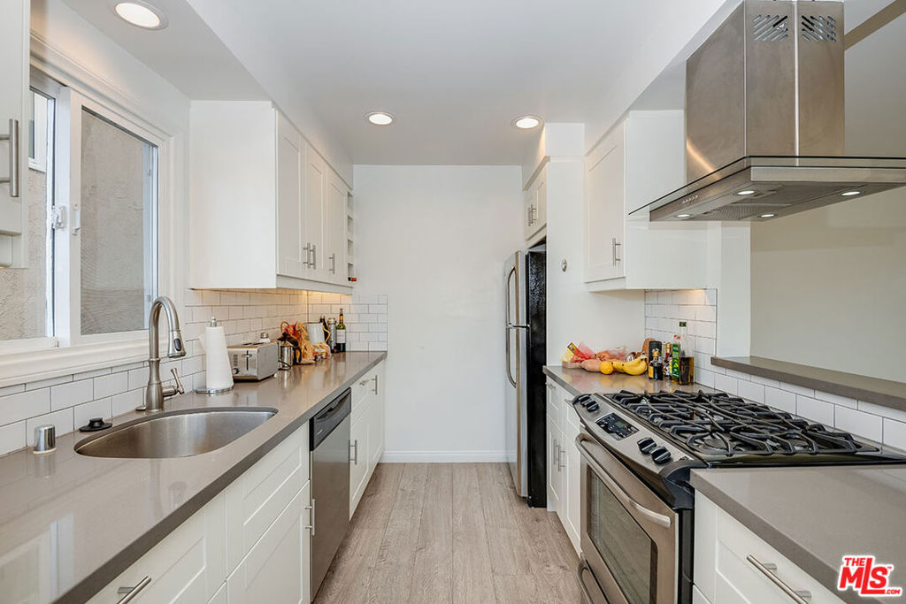 231 Longfellow Avenue Property Photo 25