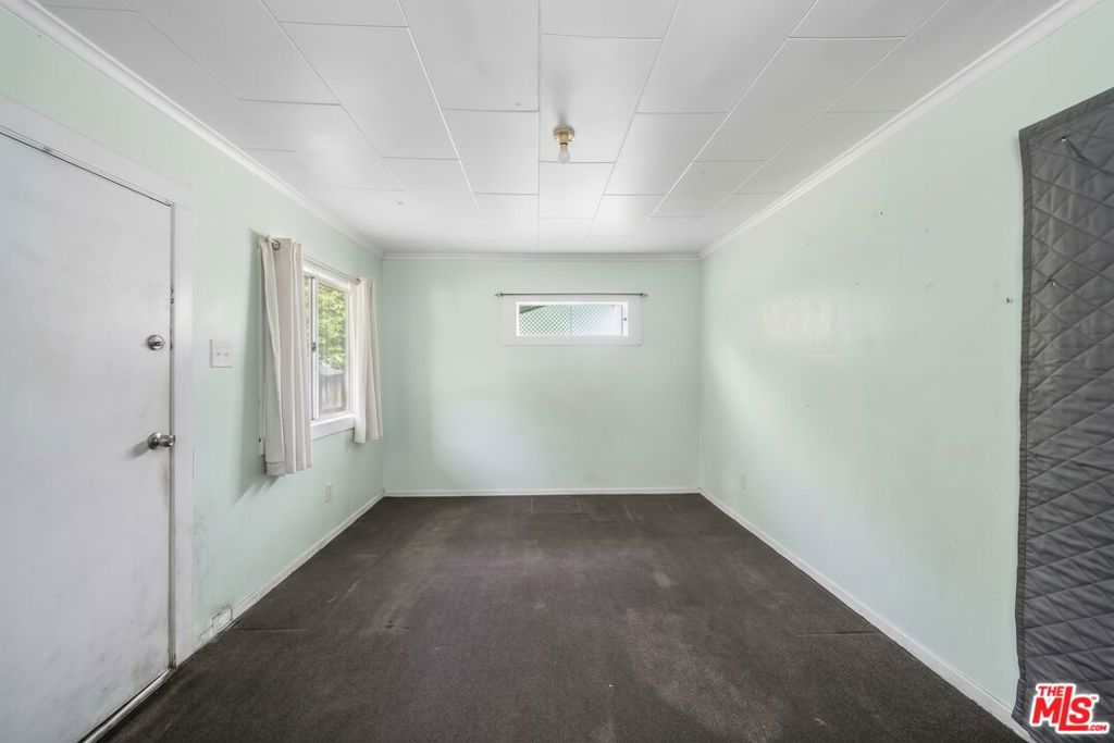 6407 La Riba Way Property Photo 2
