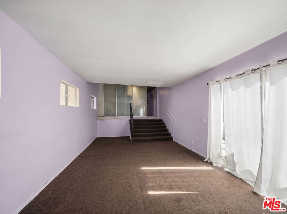 6407 La Riba Way Property Photo 12