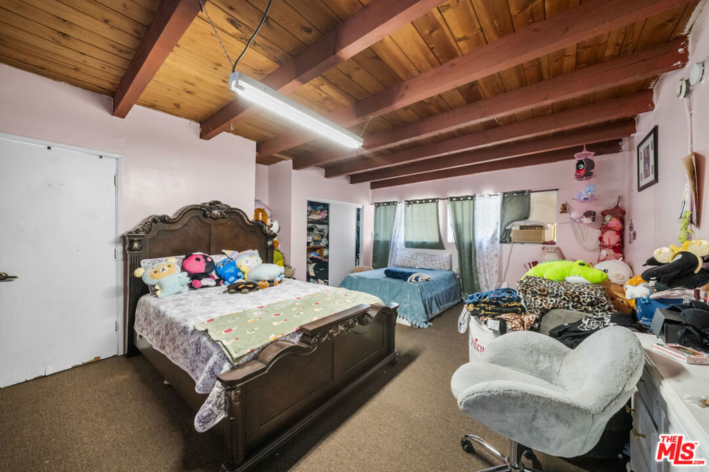 6407 La Riba Way Property Photo 17