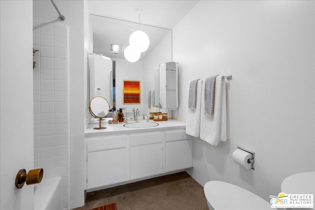 2530 N Whitewater Club Drive A Property Photo 26