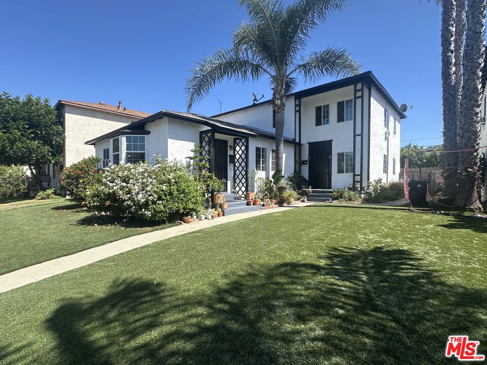1706 S Crescent Heights Boulevard Property Photo 12