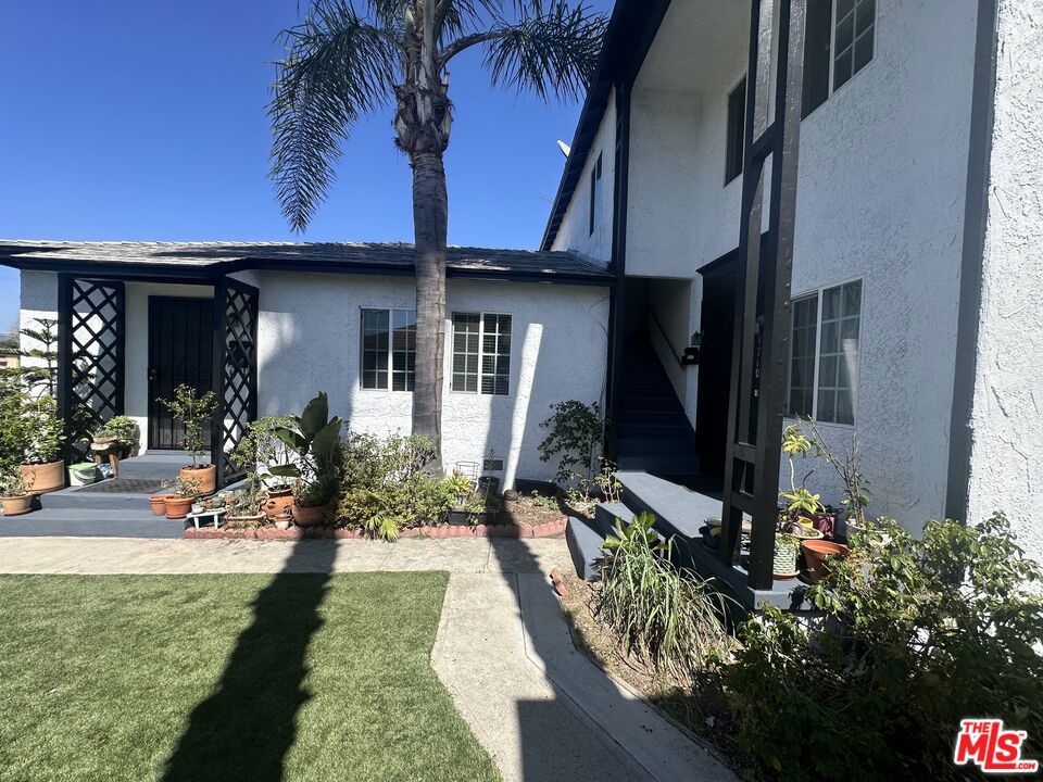 1706 S Crescent Heights Boulevard Property Photo 17