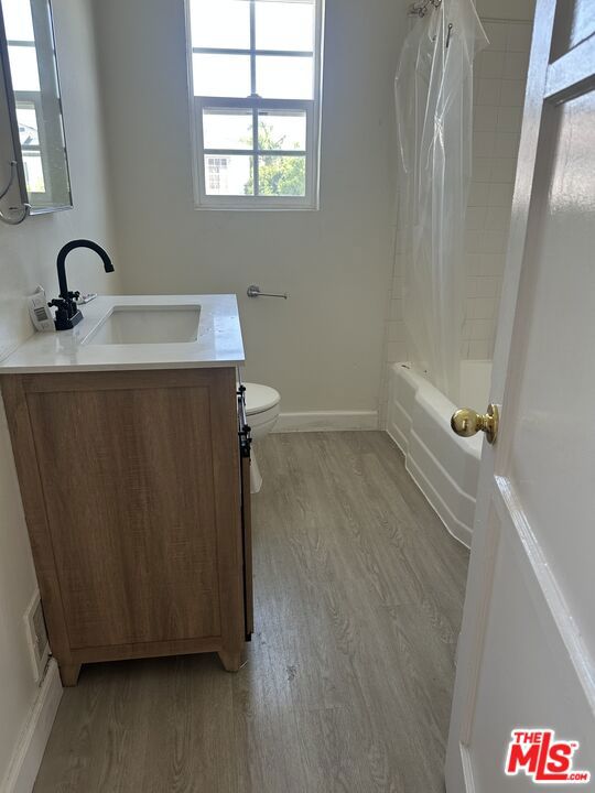 1706 S Crescent Heights Boulevard Property Photo 28