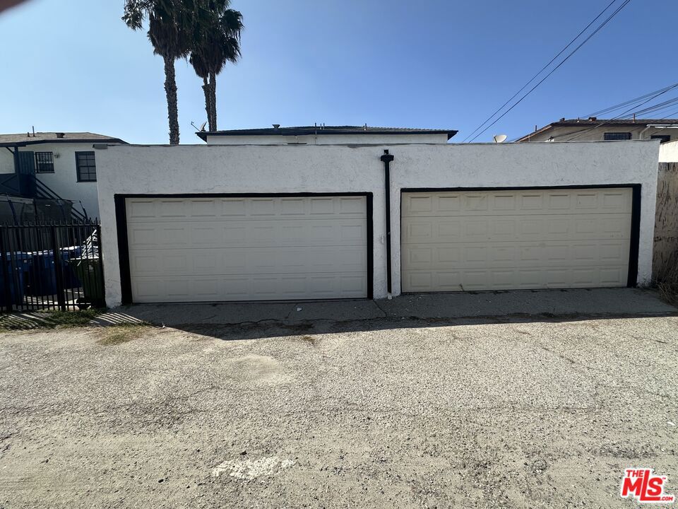 1706 S Crescent Heights Boulevard Property Photo 34