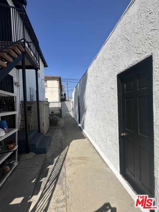 1706 S Crescent Heights Boulevard Property Photo 36