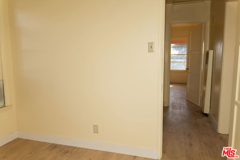 3527 W Beverly Boulevard Property Photo 17