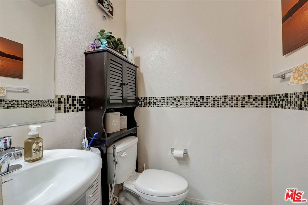 2431 Birchknoll Court 2 Property Photo 14