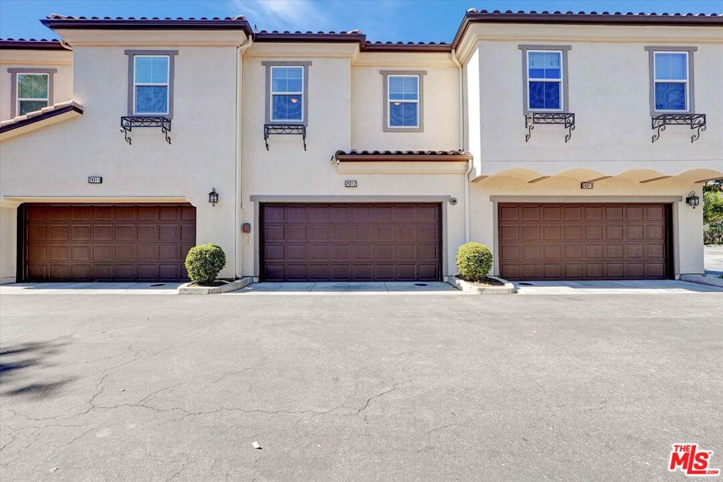 2431 Birchknoll Court 2 Property Photo 31