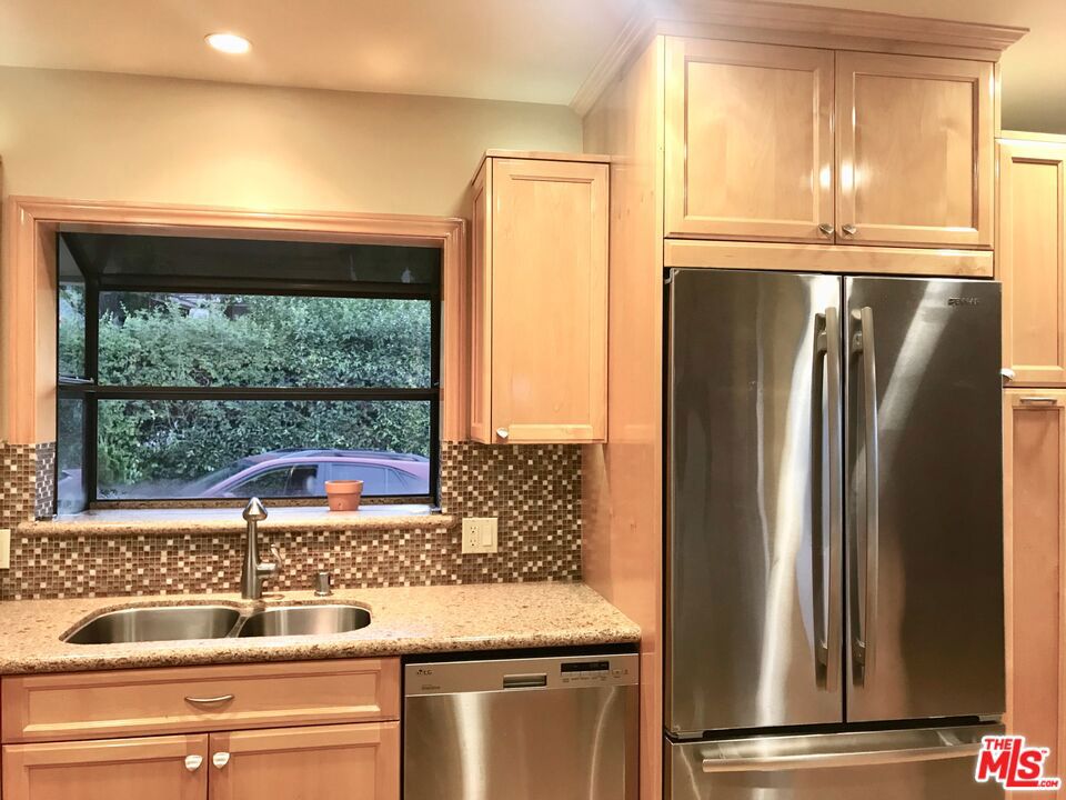 10 Sweetgrass Lane Property Photo 9