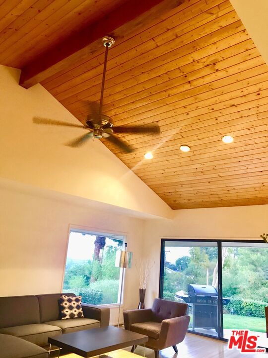 10 Sweetgrass Lane Property Photo 11