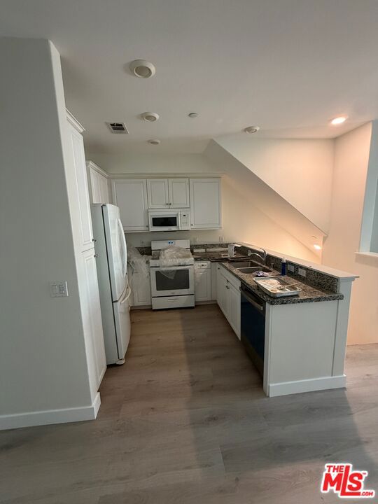 14120 W Willow Lane Property Photo 8