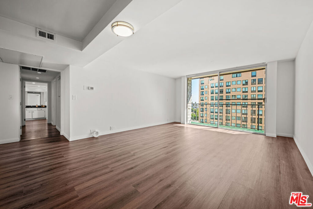 10535 Wilshire Boulevard 1412 Property Photo 8