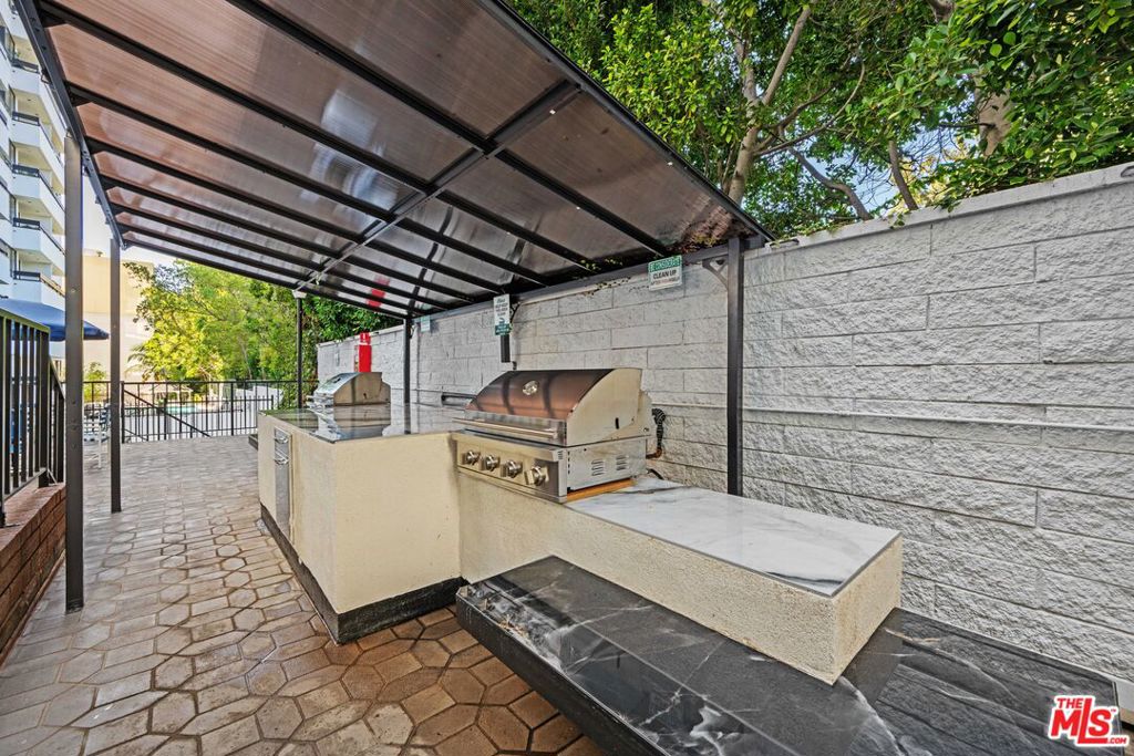 10535 Wilshire Boulevard 1412 Property Photo 37