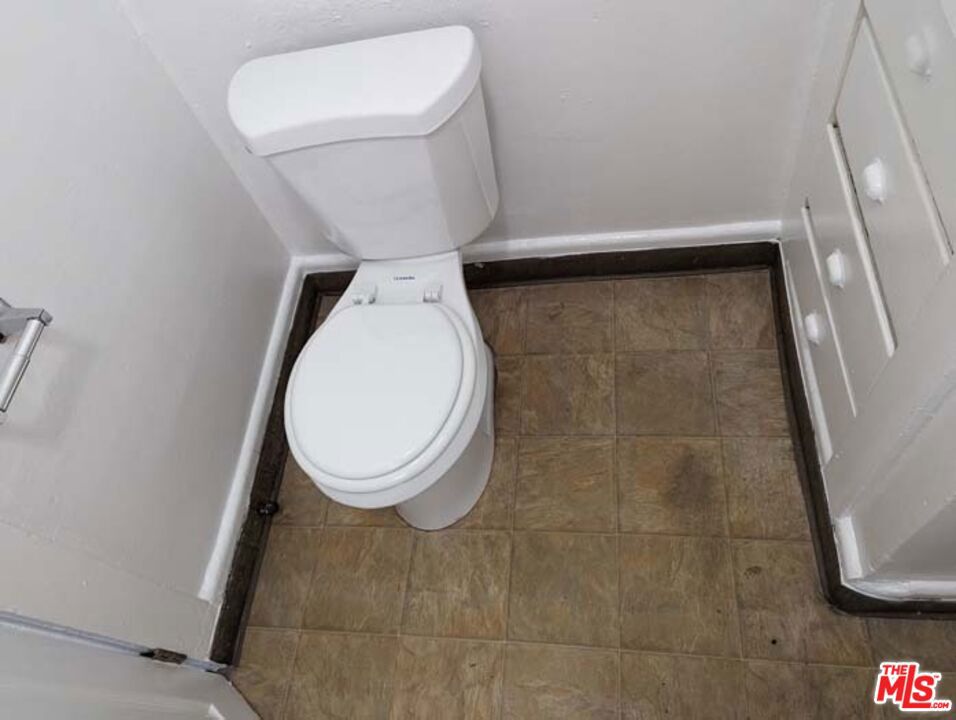 1298 Queen Anne Pl. 04 Property Photo 9