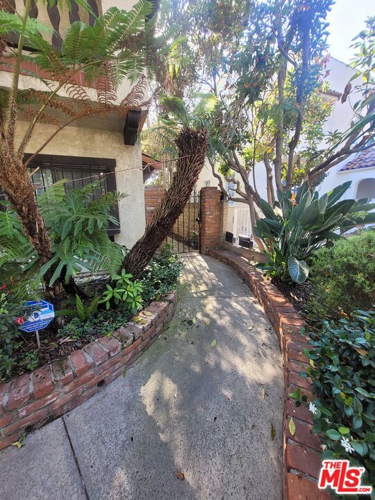818 14th Street 2 Property Photo 2