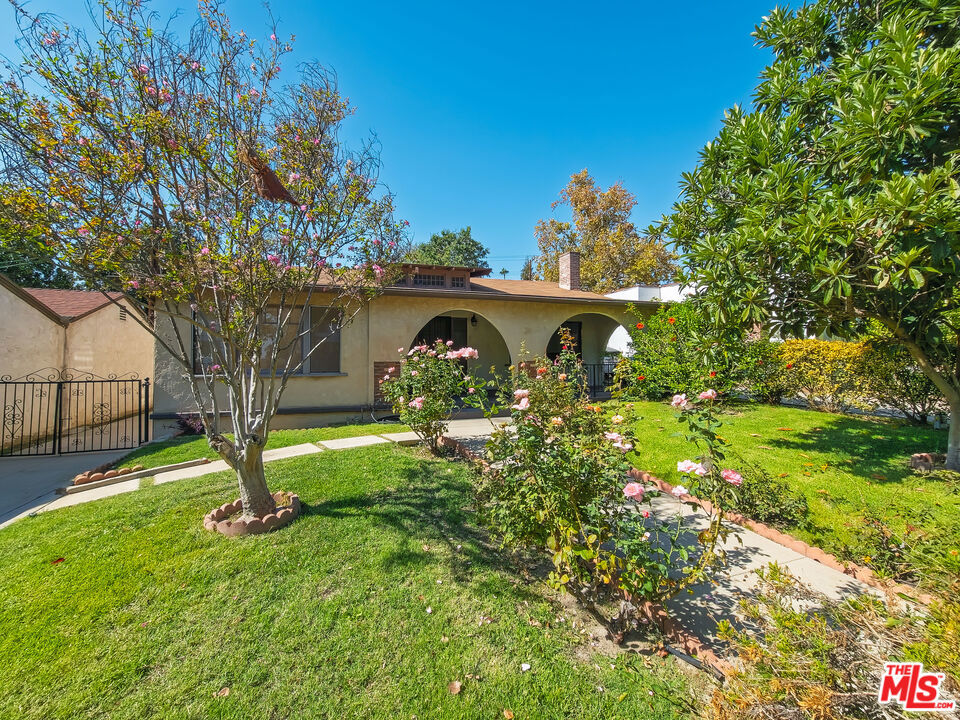 1315 Winchester Avenue Property Photo 2