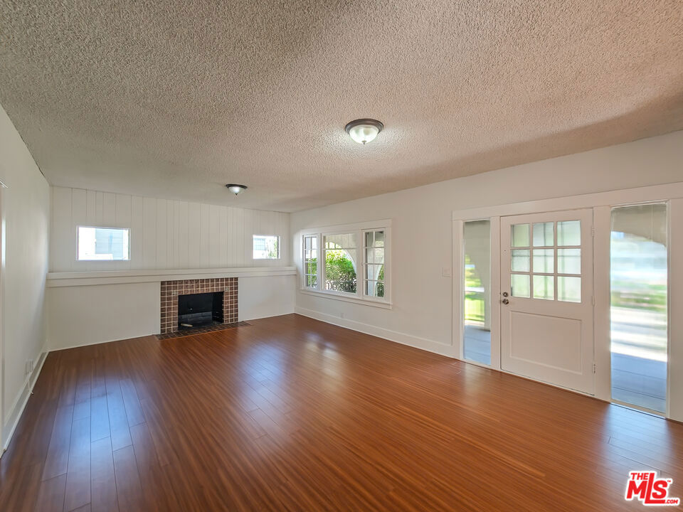 1315 Winchester Avenue Property Photo 5