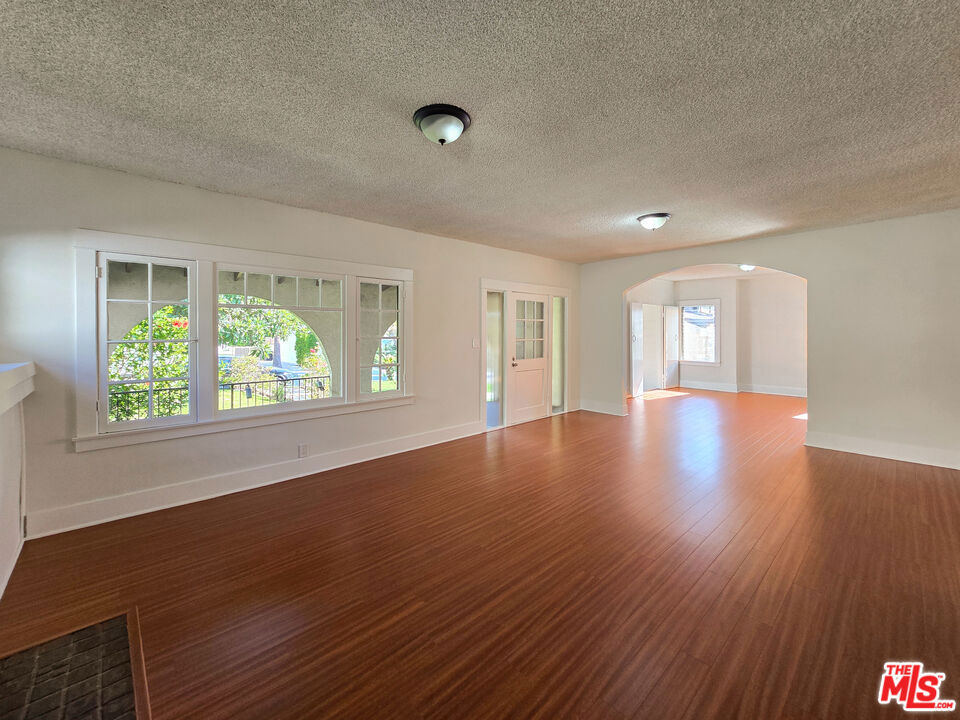 1315 Winchester Avenue Property Photo 7