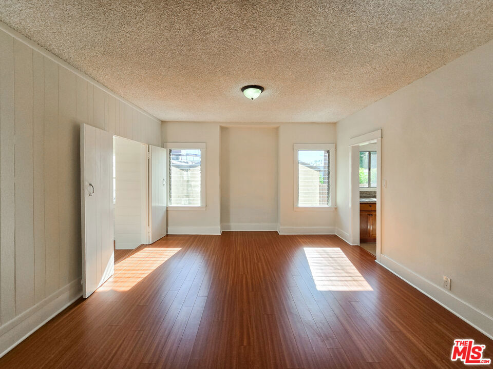 1315 Winchester Avenue Property Photo 8