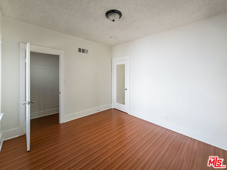 1315 Winchester Avenue Property Photo 21