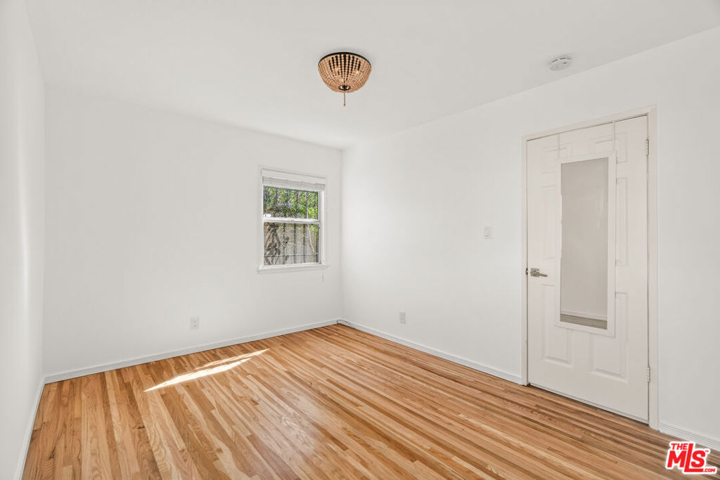 5605 Clemson Street Property Photo 8