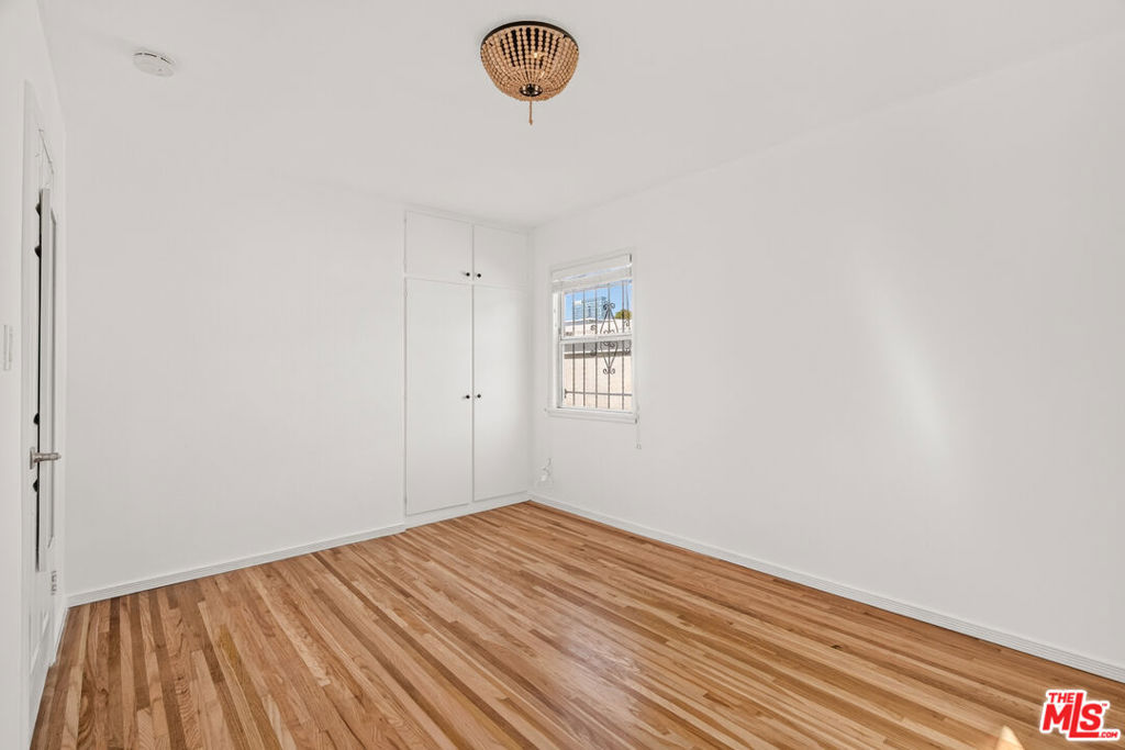 5605 Clemson Street Property Photo 9
