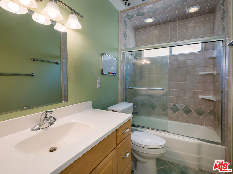 1563 W 218th Street Property Photo 6