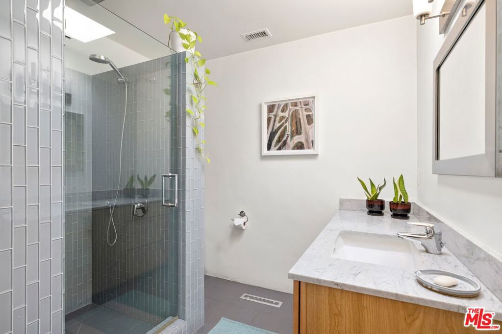 3523 Beverly Ridge Drive Property Photo 21