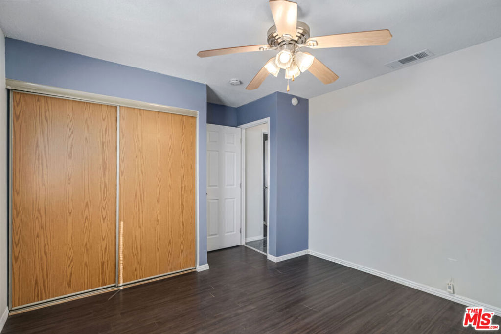 7712 Walpole Avenue Property Photo 14