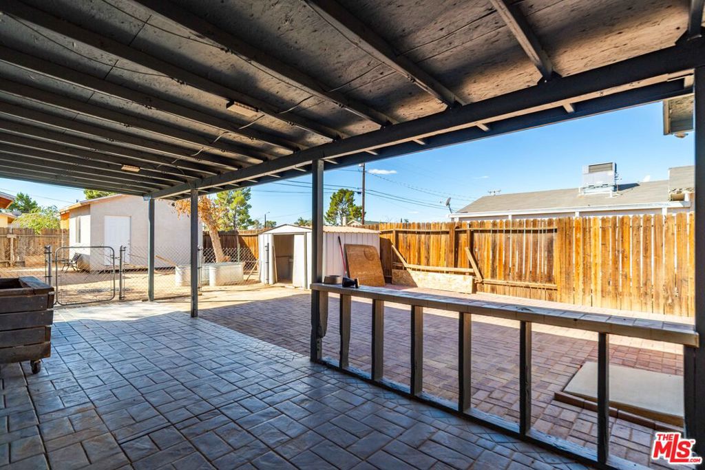 7712 Walpole Avenue Property Photo 18