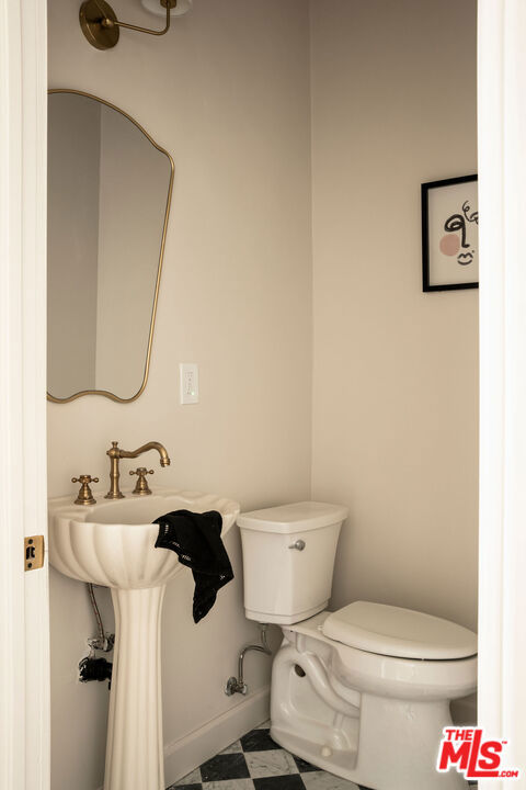 1208 S La Jolla Avenue Property Photo 45