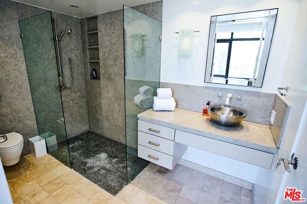4337 Marina City Drive Ph43 Property Photo 14