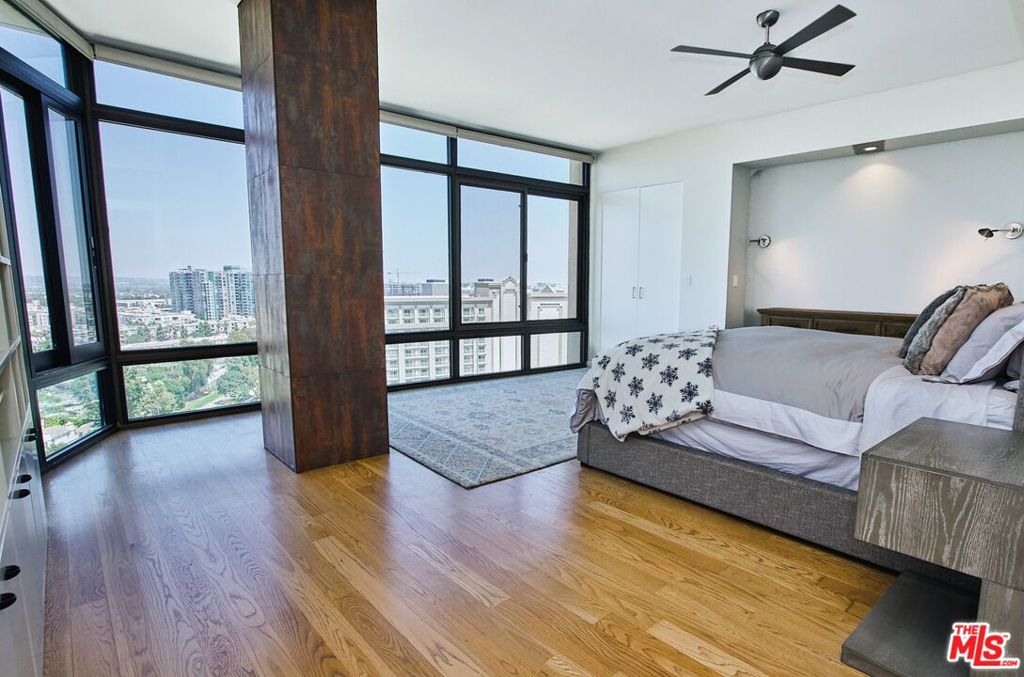4337 Marina City Drive Ph43 Property Photo 15