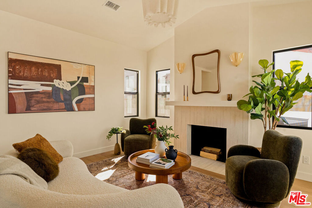2228 W 76th Street Property Photo 1