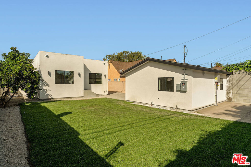 2228 W 76th Street Property Photo 41