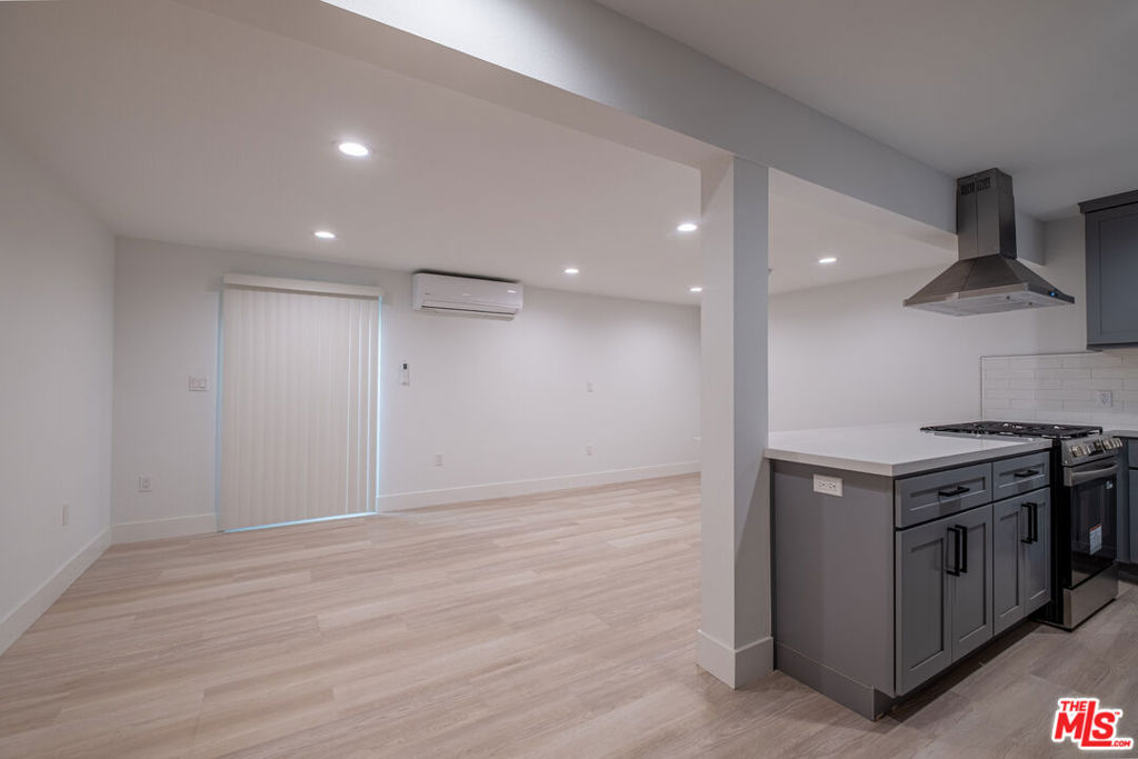 2107 Pullman Lane E Property Photo 8