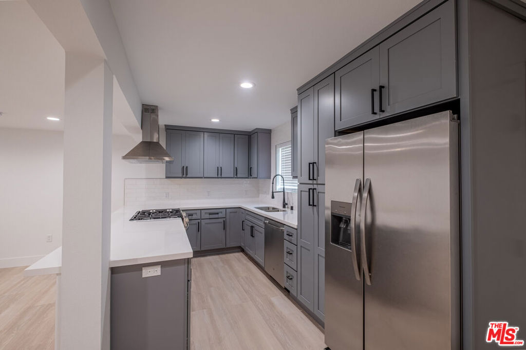 2107 Pullman Lane E Property Photo 13