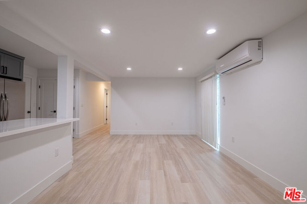 2107 Pullman Lane E Property Photo 17