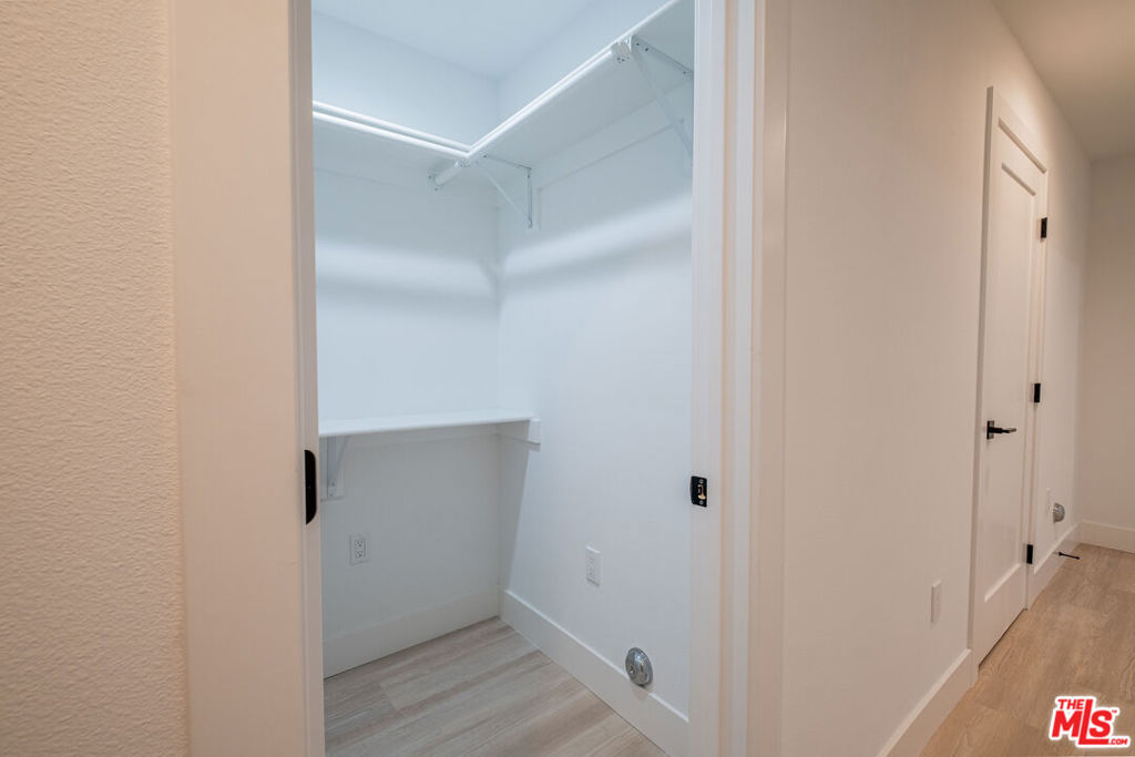 2107 Pullman Lane E Property Photo 25