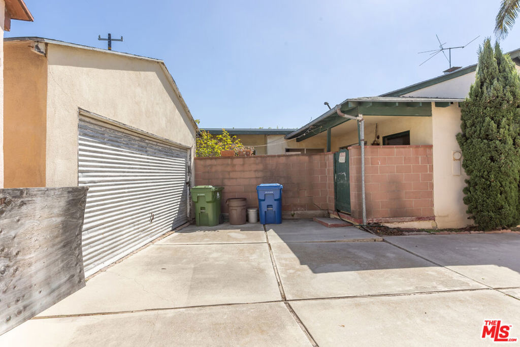 718 Valita Street Property Photo 3