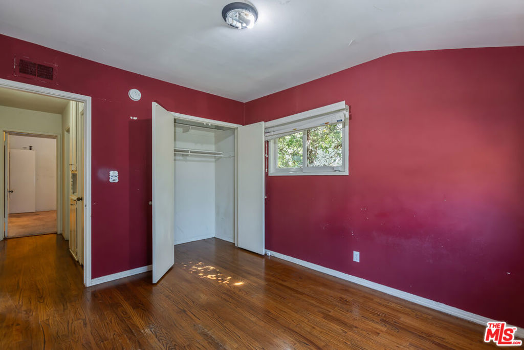 718 Valita Street Property Photo 17
