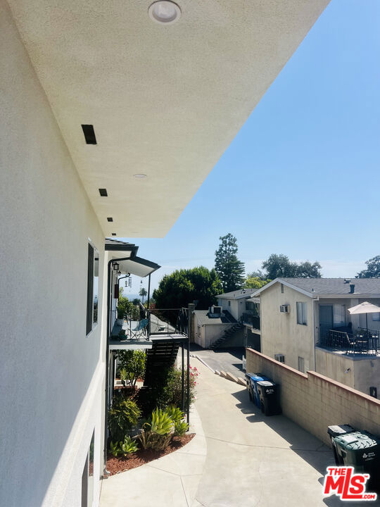 285 W Montecito Avenue F Property Photo 1
